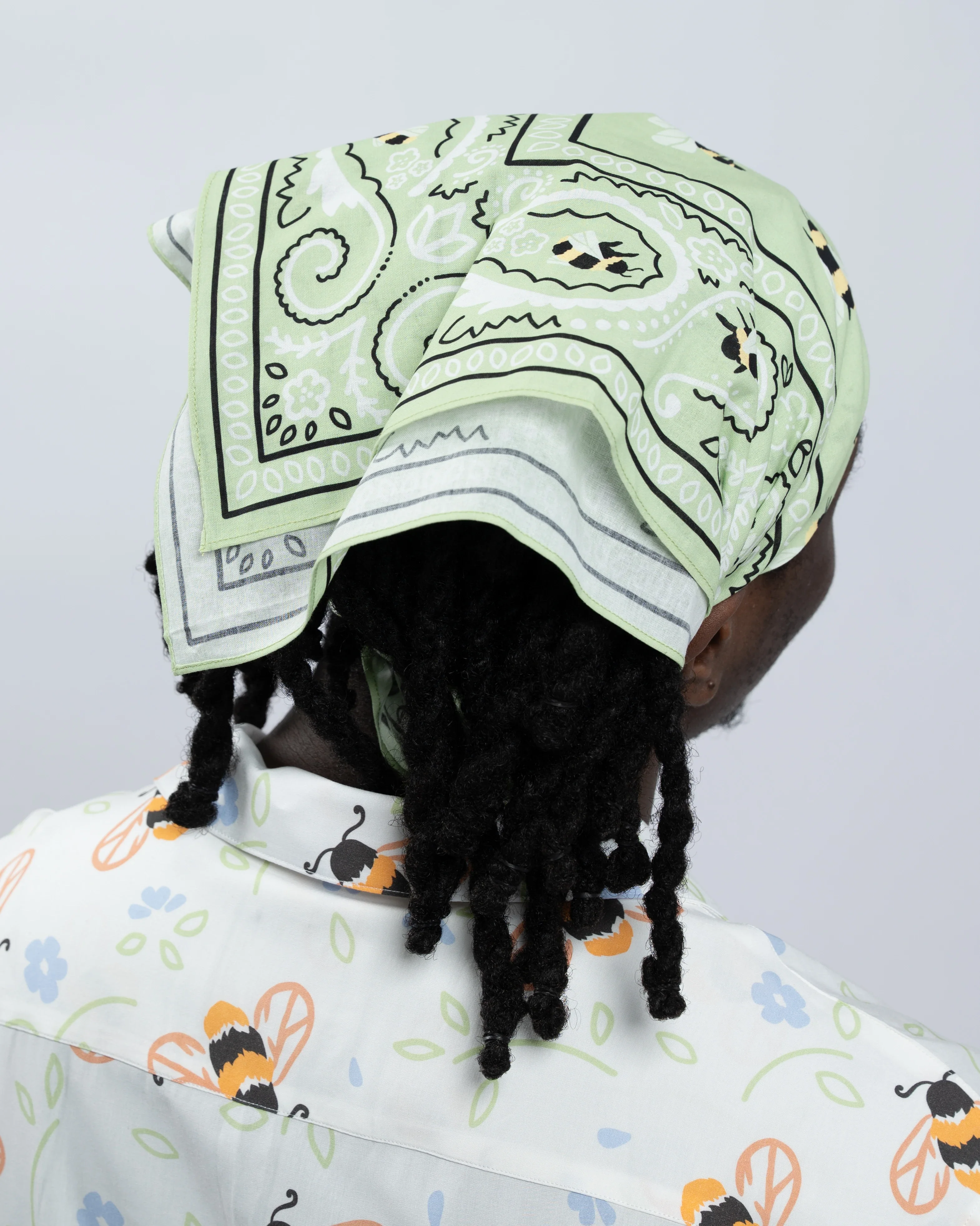Buzzin' Around Bandana - Image 8