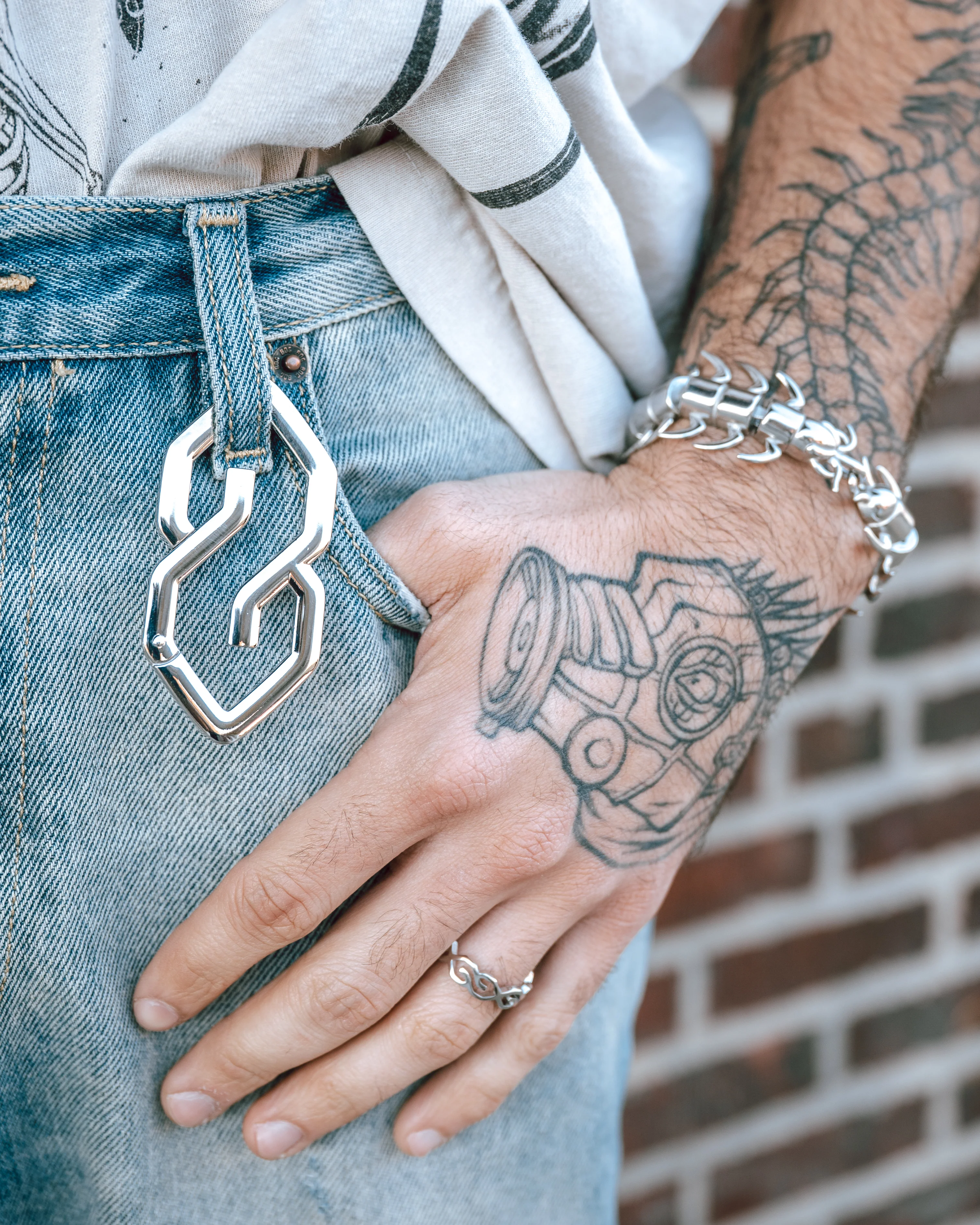 Super S Carabiner - Image 5