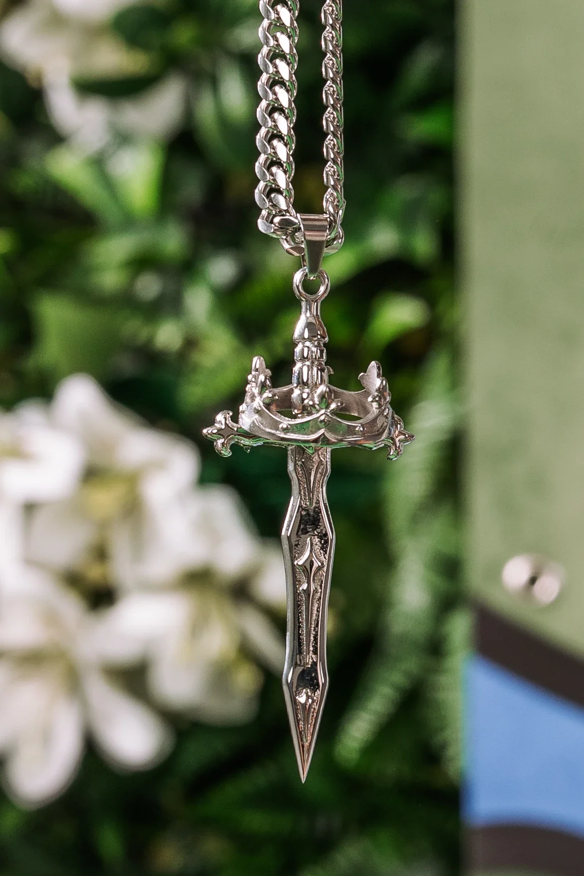 D'Arc Sword Necklace - Image 6