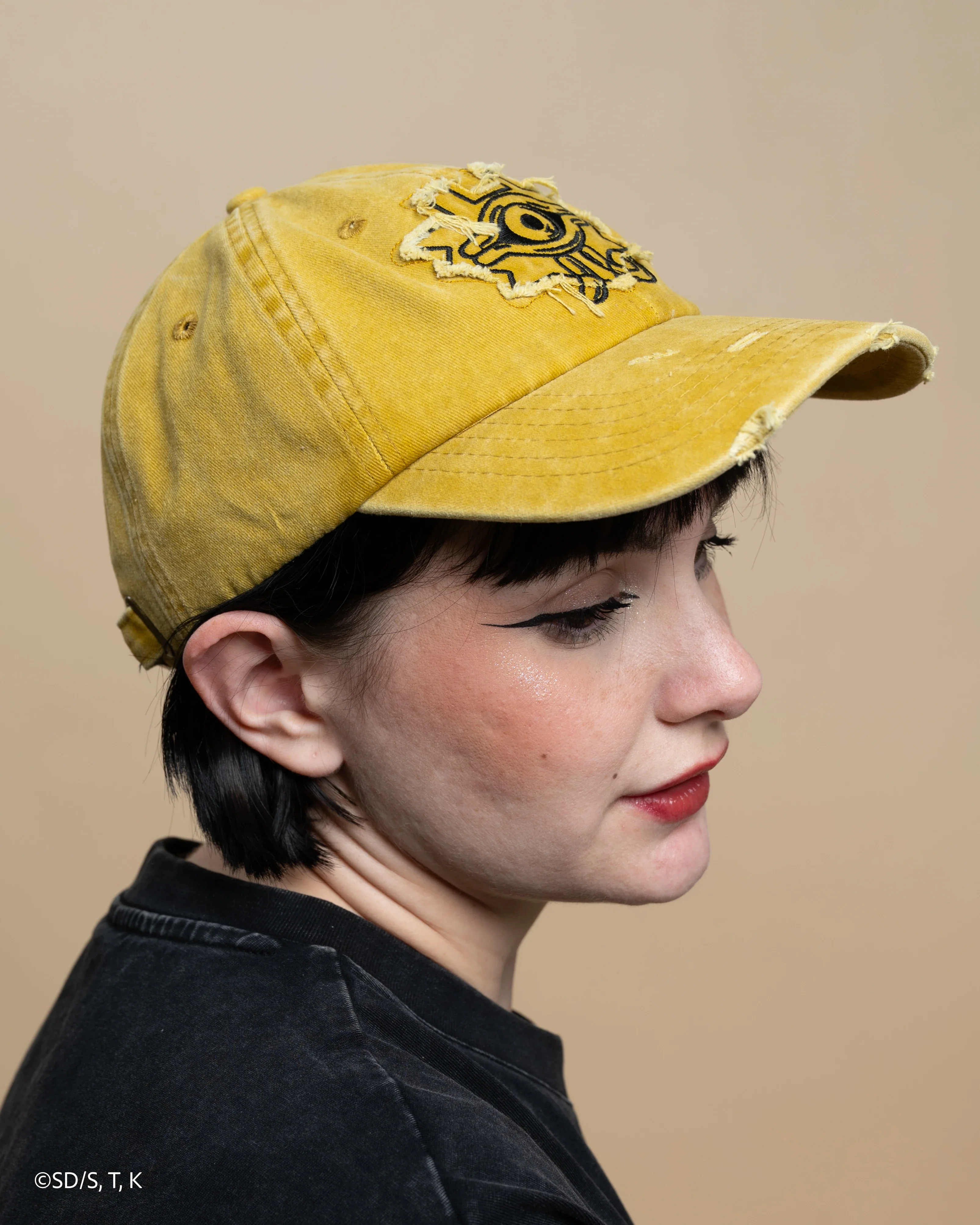 Gold Millennium Puzzle Hat - Image 9