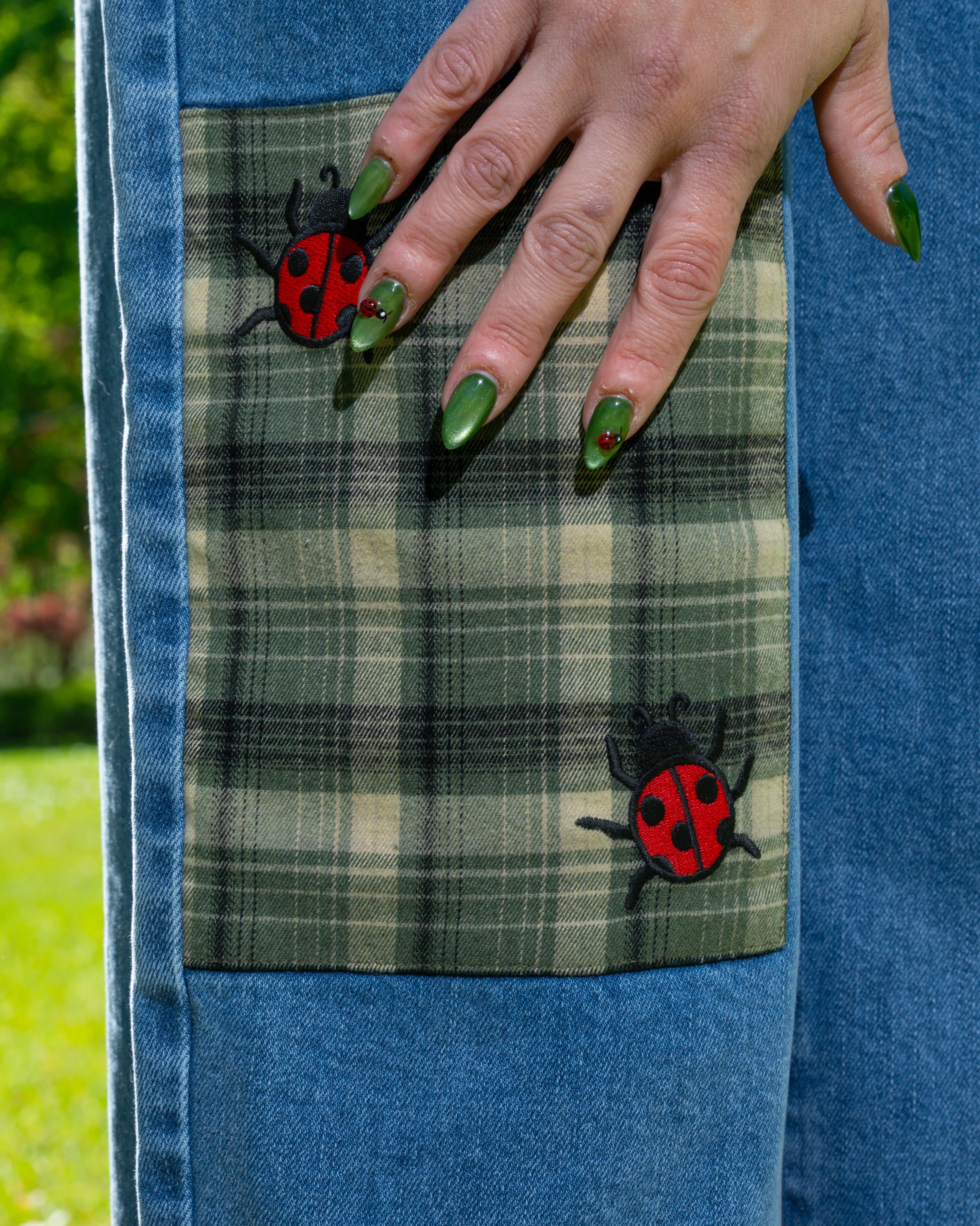 Mackle Bottom Jeans - Image 28