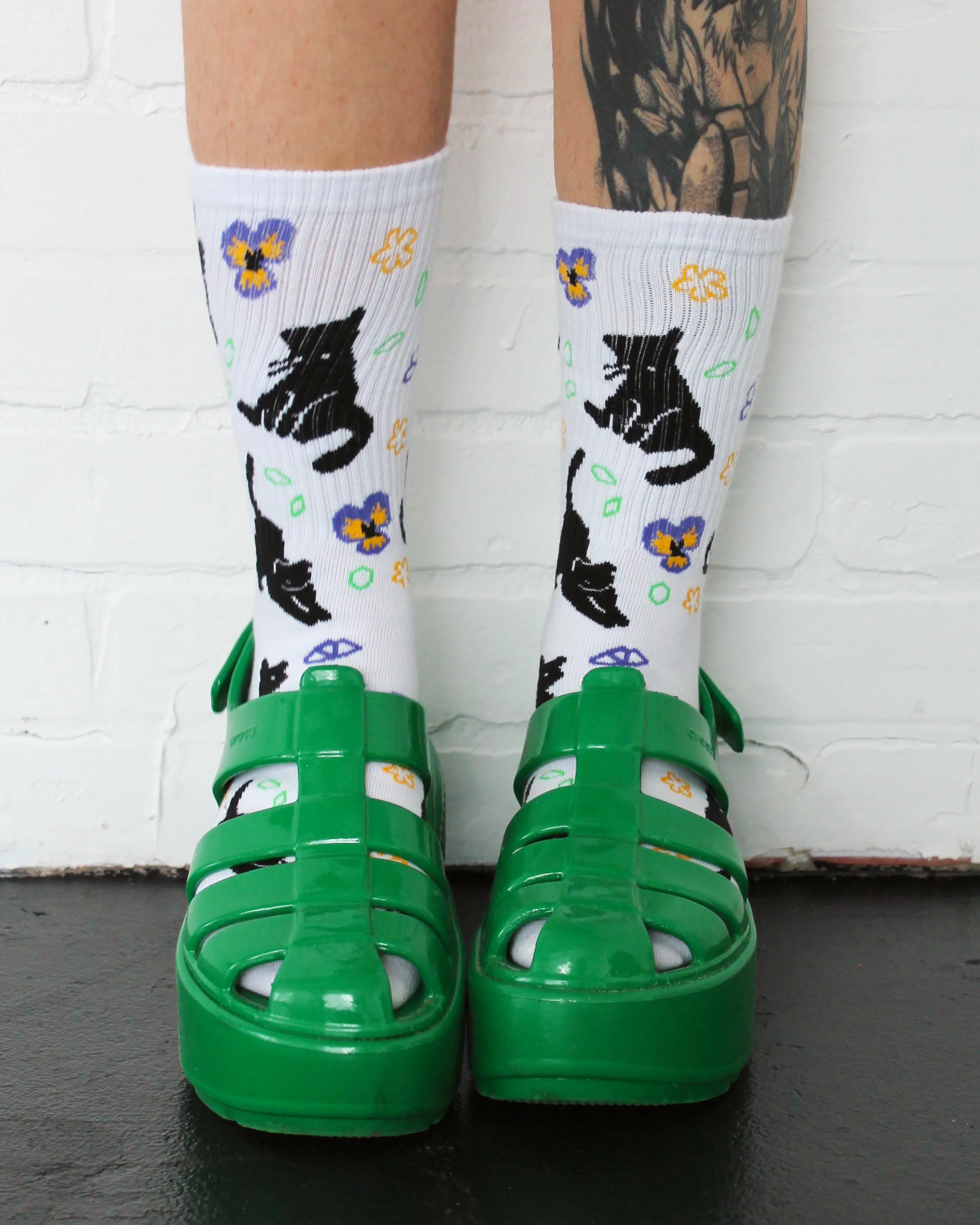 Meowin' Around Socks - Image 5