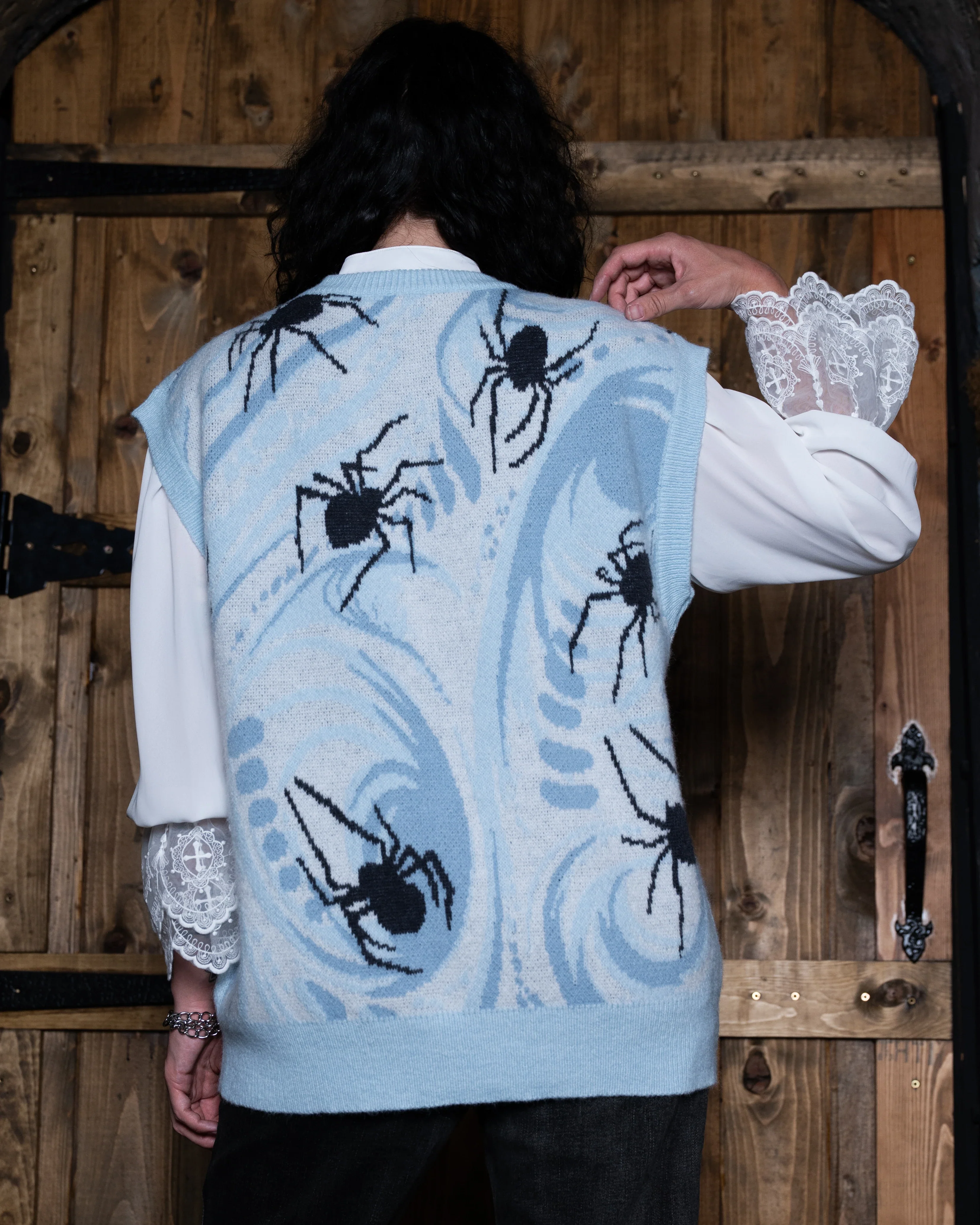 Spider Nest Vest - Image 5