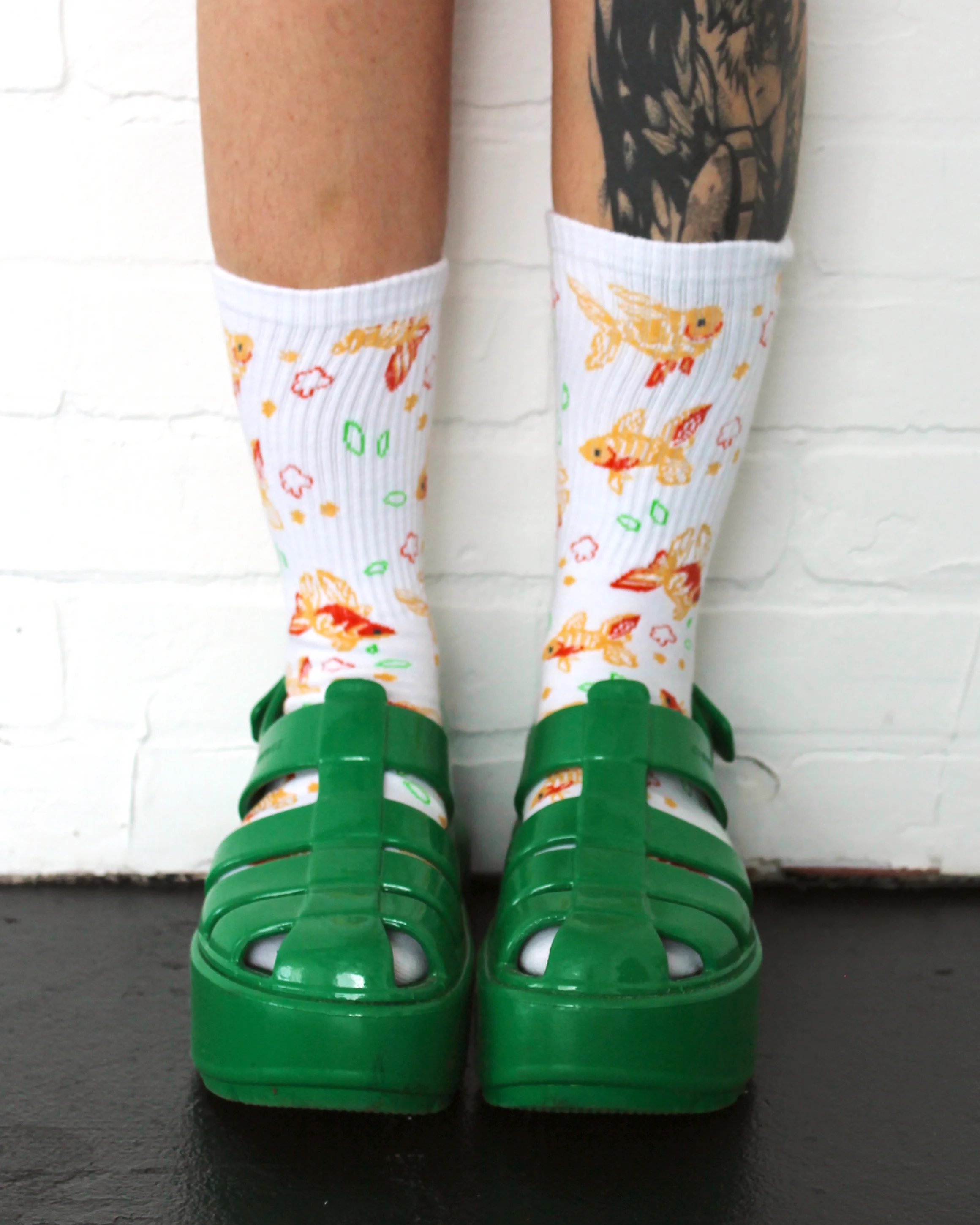 Swimmin' Around Socks - Image 5