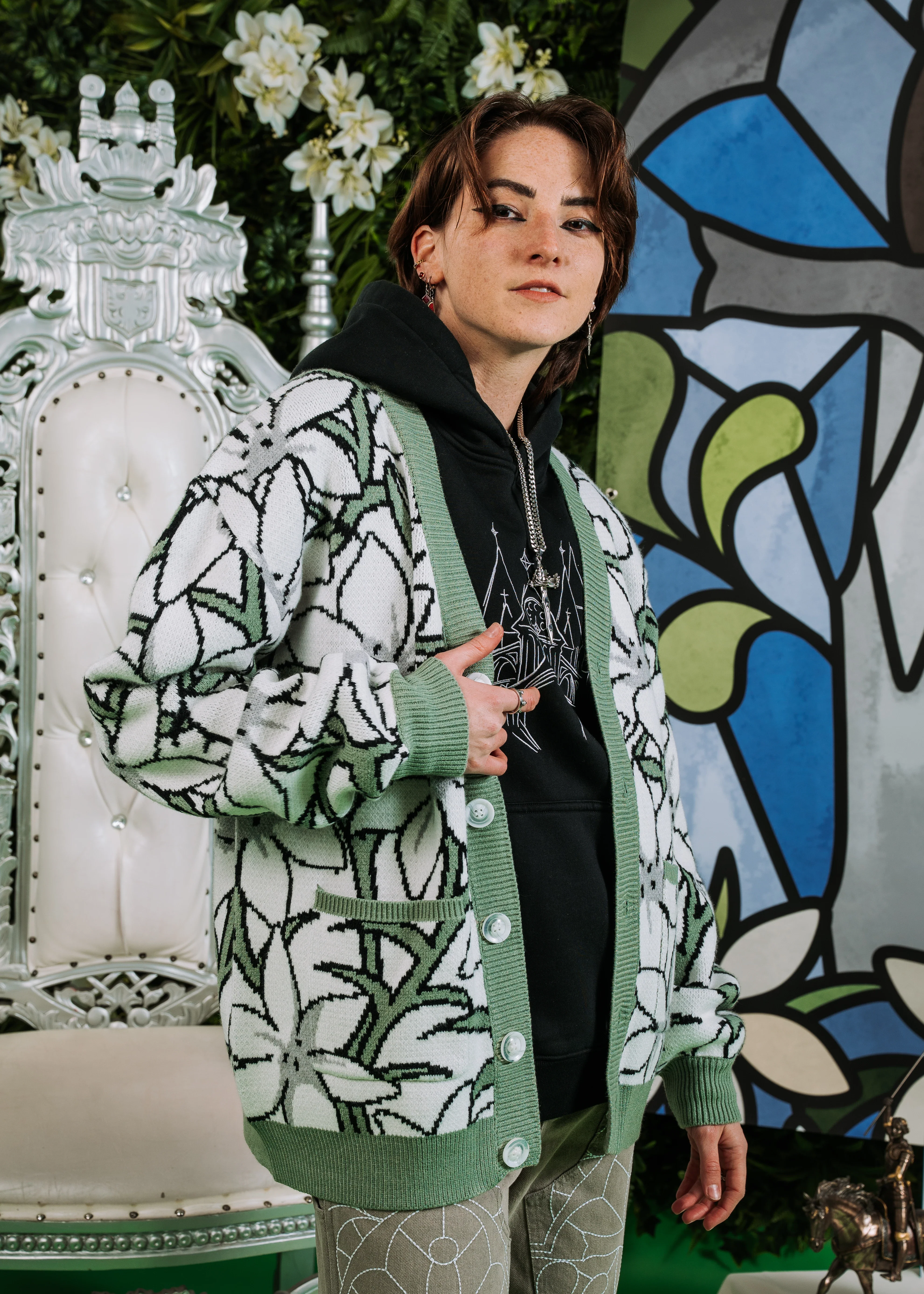 White Lily Cardigan - Image 3