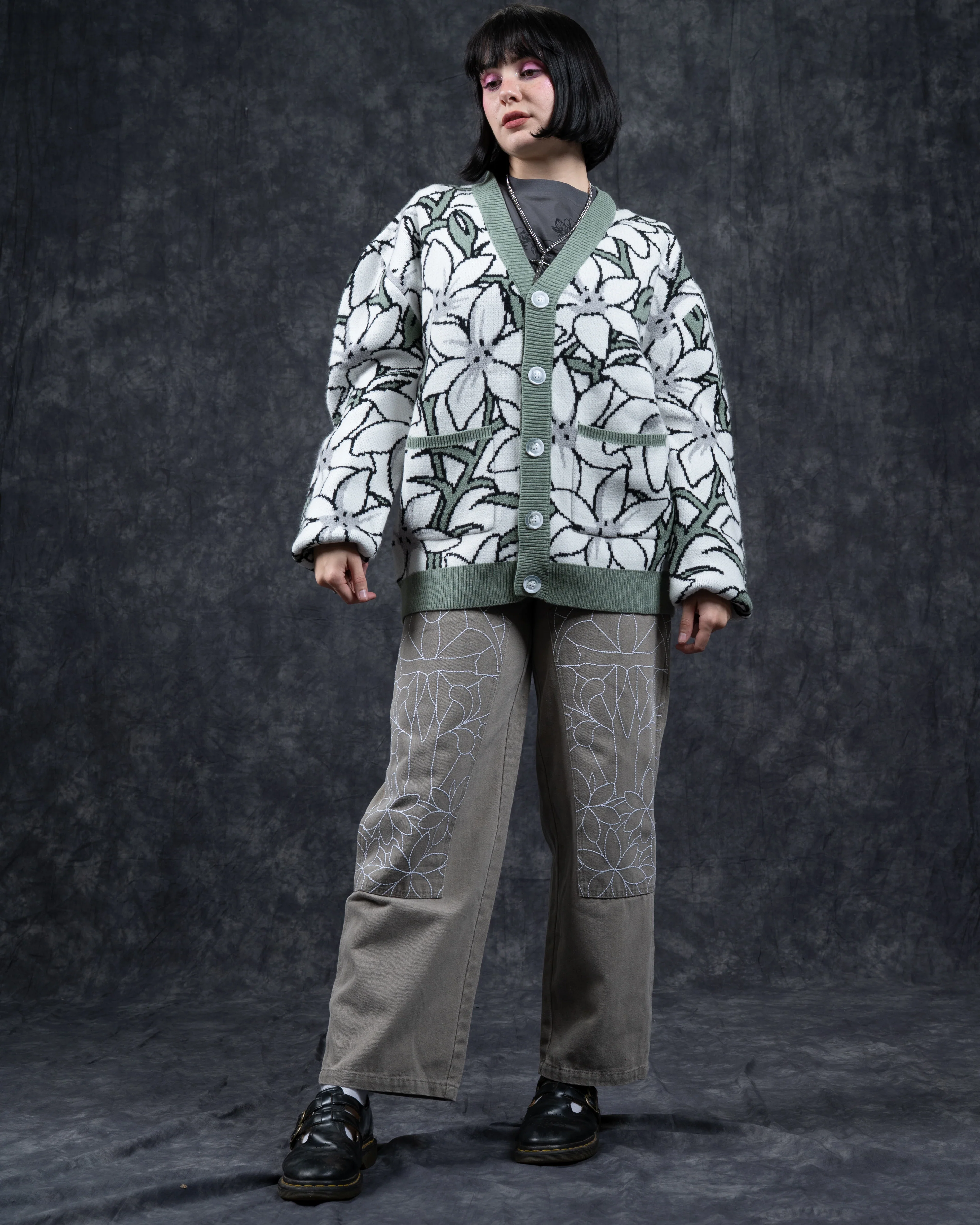 White Lily Cardigan - Image 9